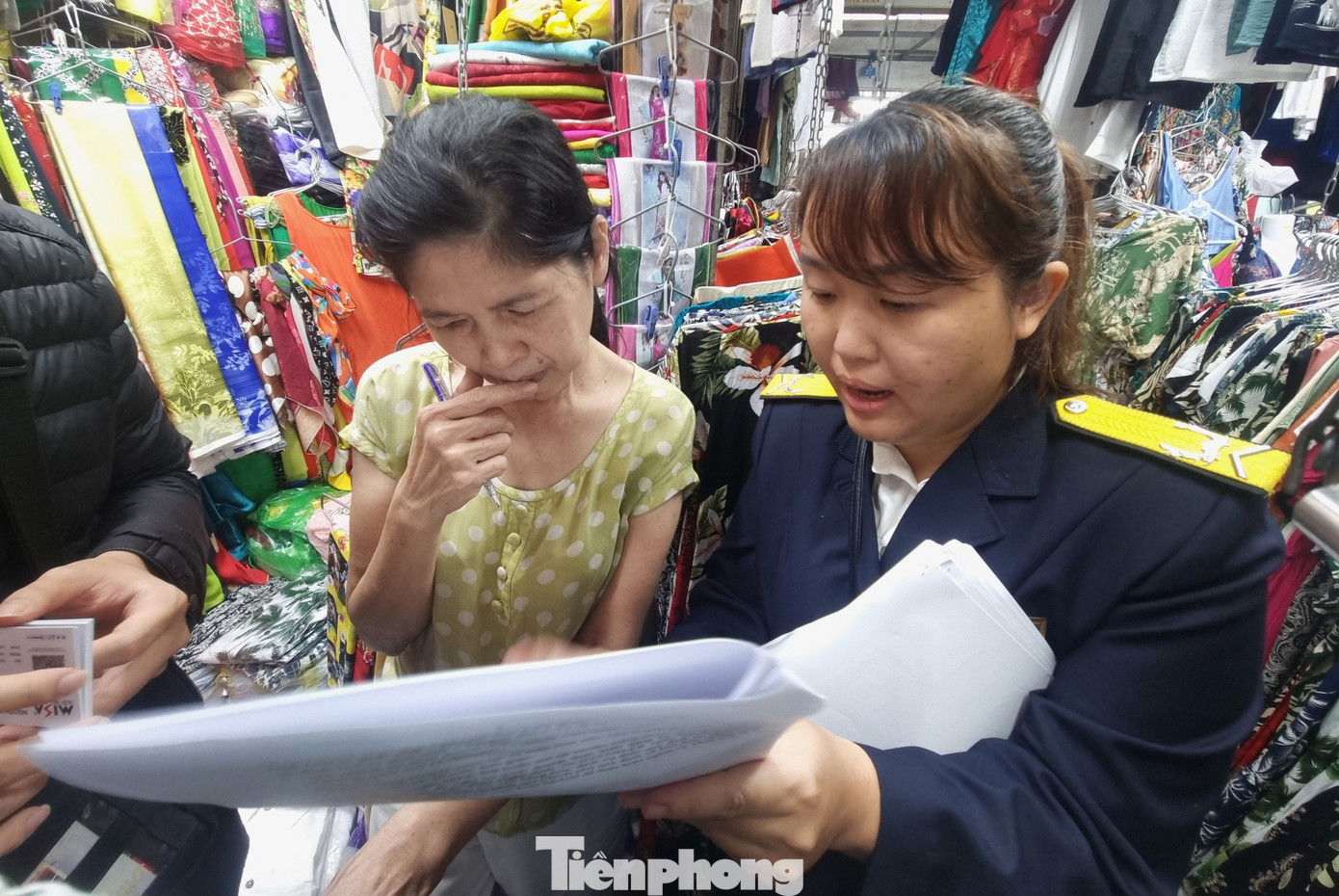 Xóa bỏ thuế khoán: Đi từng chợ, gõ từng quầy có khả thi? - Ảnh 1