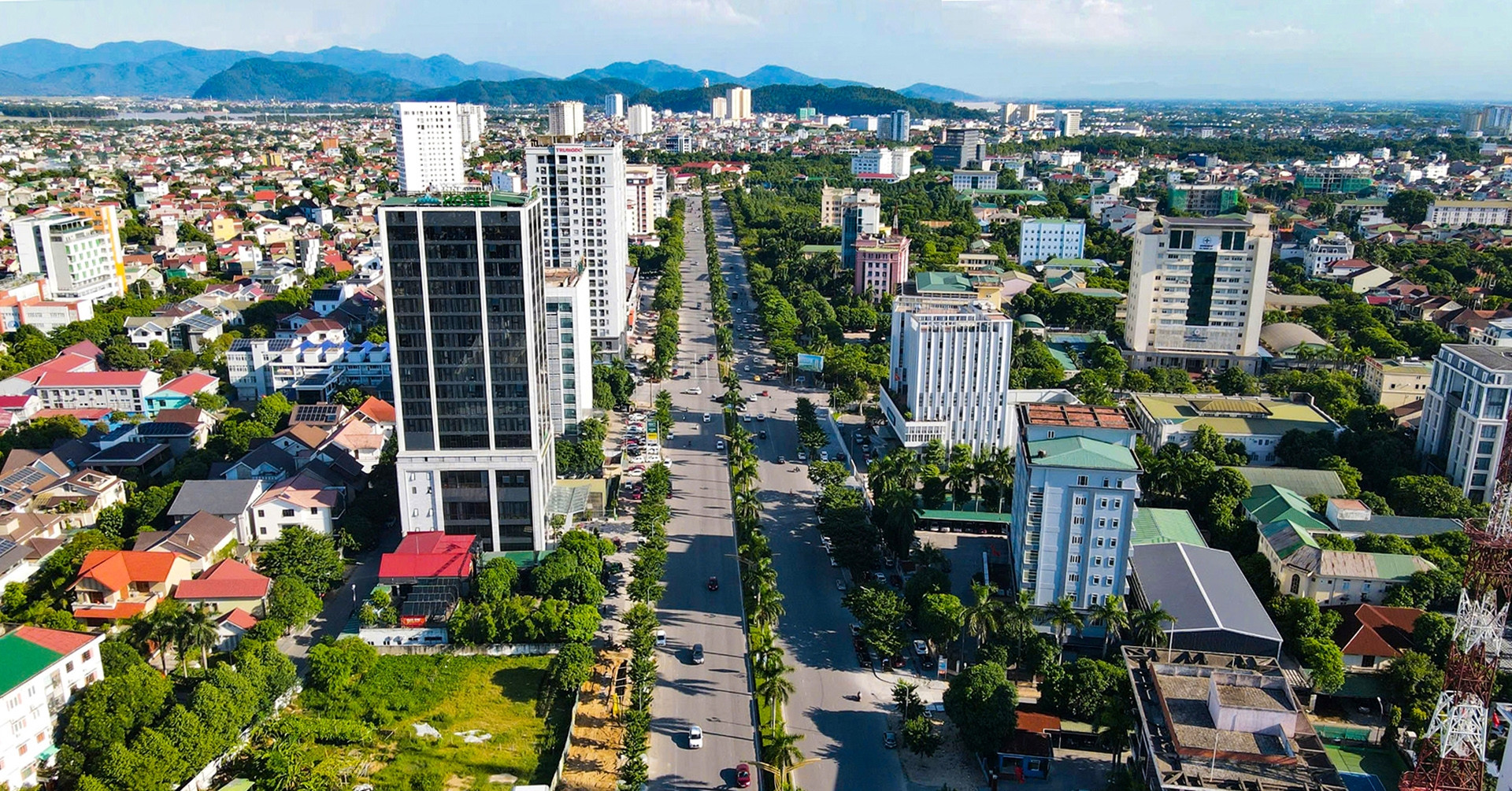 Sau khi các ông lớn Vingroup, T&T, Eurowindow đổ bộ, tỉnh từng rộng nhất Việt Nam tiếp tục tìm chủ cho khu đô thị nghìn tỷ - Ảnh 1