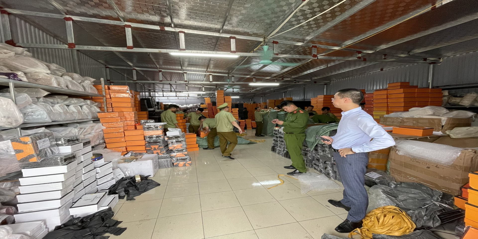 Thông tin mới về hàng giả, hàng nhái mà người dân cần biết - Ảnh 1