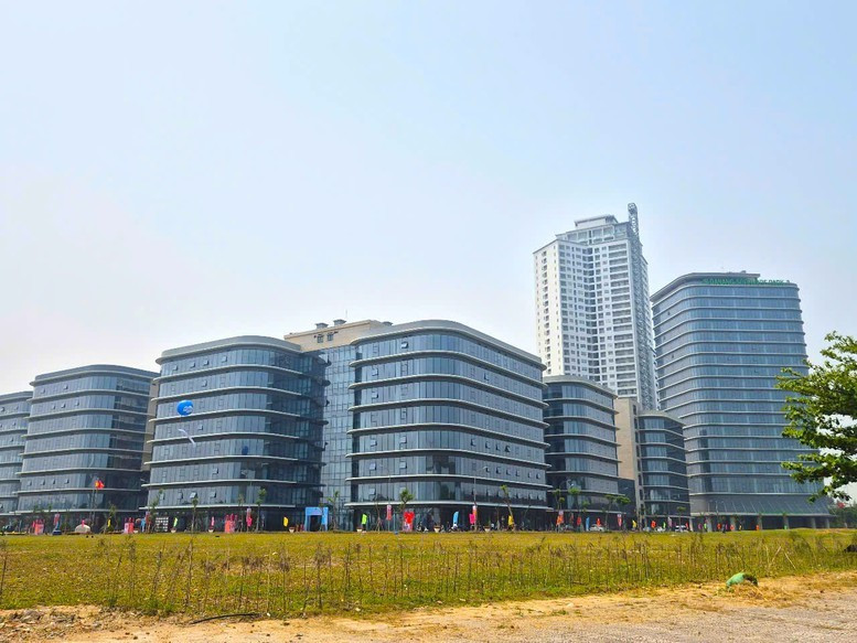 Trung tâm tài chính quốc tế: Cần nội địa hóa thay vì 'sao chép' - Ảnh 1