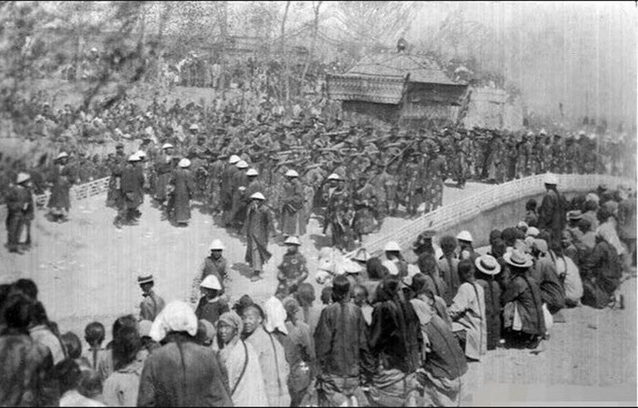 Ảnh hiếm tang lễ Từ Hi Thái hậu: Xa hoa bậc nhất, đoàn người tiễn đưa nối dài - Ảnh 6