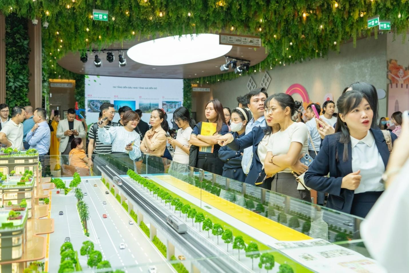 Chuyện gì sẽ xảy ra khi khu Đông Bắc đón loạt tín hiệu về đầu tư tuyến metro, quốc lộ từ năm 2026? - Ảnh 2