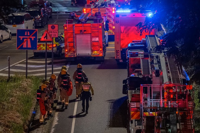 Cháy 8 tòa nhà ở Hồng Kông: Thương vong nặng nề, còn hàng trăm người mất tích - Ảnh 3