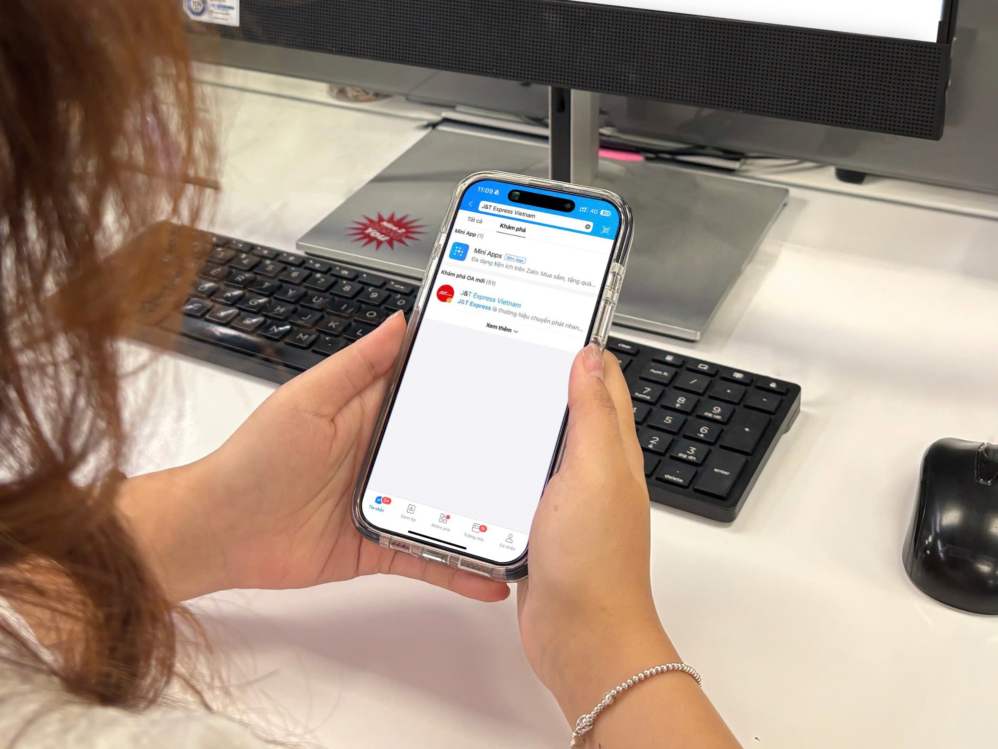 Từ cơn sốt mua sắm mùa sale đến thói quen "gửi hàng tức thì" - Ảnh 1