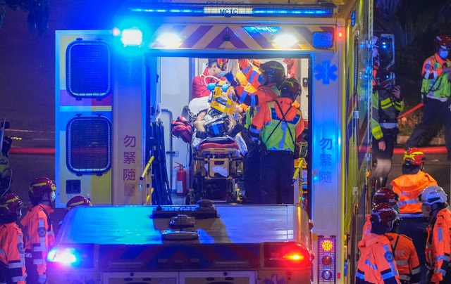 Cháy 8 tòa nhà ở Hồng Kông: Thương vong nặng nề, còn hàng trăm người mất tích - Ảnh 4