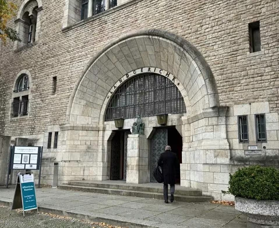 Tòa án Đức xét xử vụ Vingroup kiện Lê Trung Khoa vì vu khống, phỉ báng - Ảnh 1