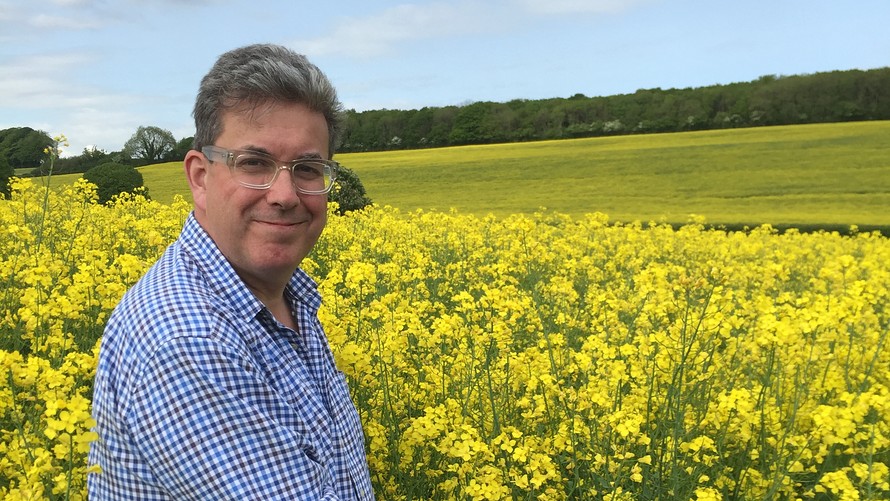 Phát hiện 150 tấn vàng trị giá hơn 120.000 tỷ đồng, cảnh sát lập tức phong tỏa khu vườn của một nông dân - Ảnh 2