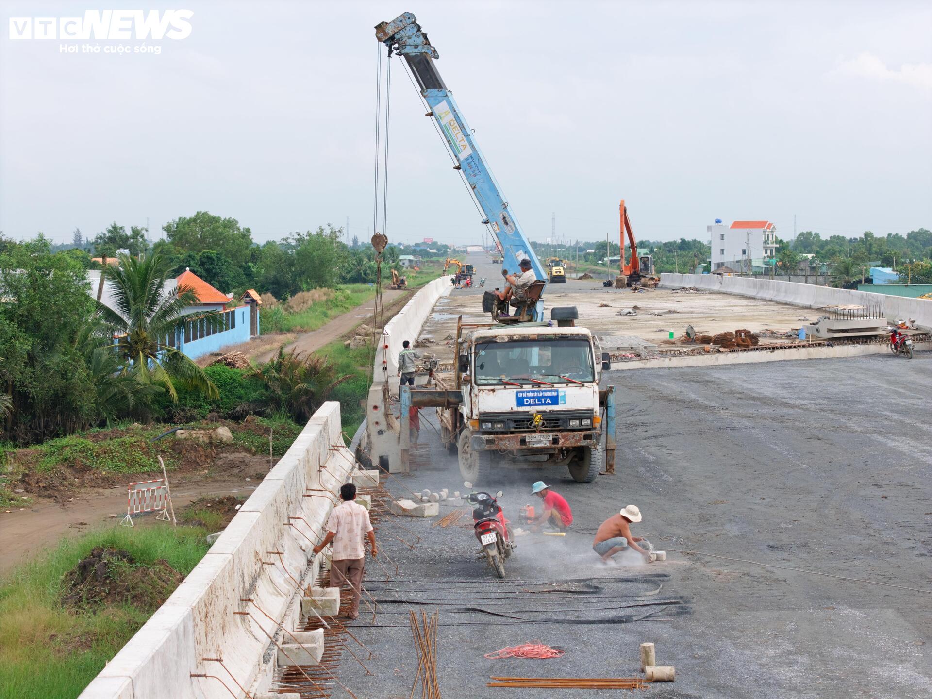 Toàn cảnh Vành đai 3 TP.HCM đoạn qua Tây Ninh tăng tốc về đích - Ảnh 4