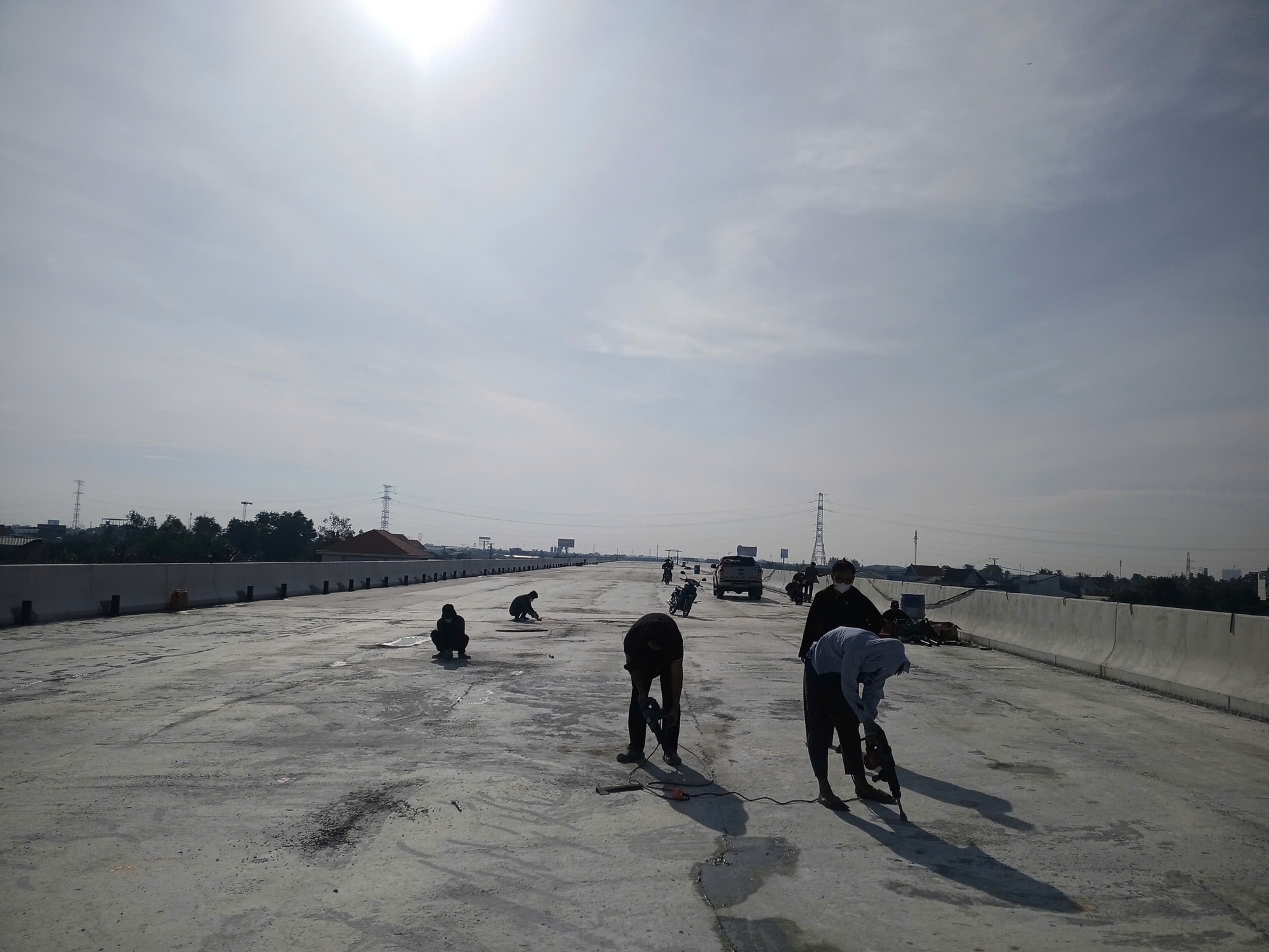 Phó Thủ tướng có chỉ đạo mới tại dự án đường Vành đai 3 - Ảnh 2