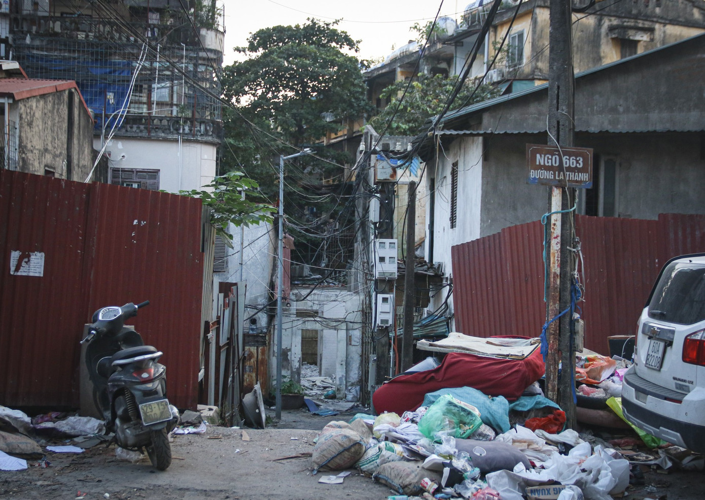 'Chạy nước rút' giải phóng mặt bằng tuyến đường Hoàng Cầu – Voi Phục - Ảnh 3
