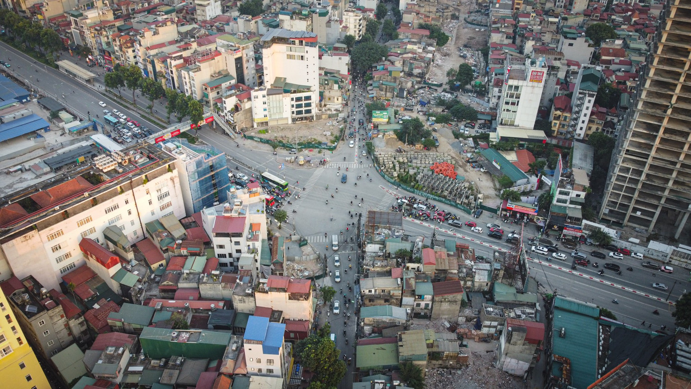 'Chạy nước rút' giải phóng mặt bằng tuyến đường Hoàng Cầu – Voi Phục - Ảnh 2