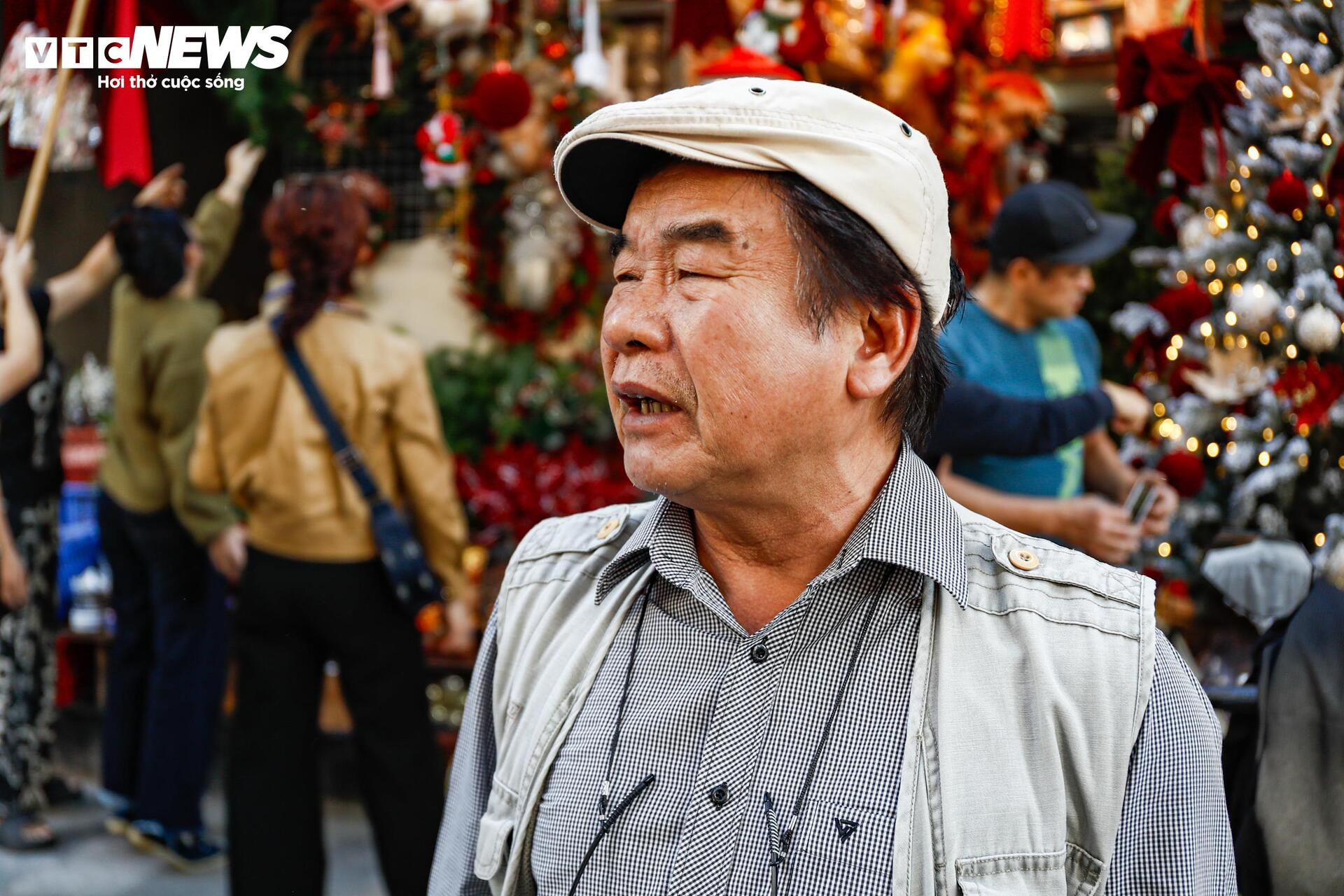 Phố trung tâm Hà Nội ‘lột xác’ sau ngày ra quân dỡ mái che, dọn dẹp vỉa hè - Ảnh 13