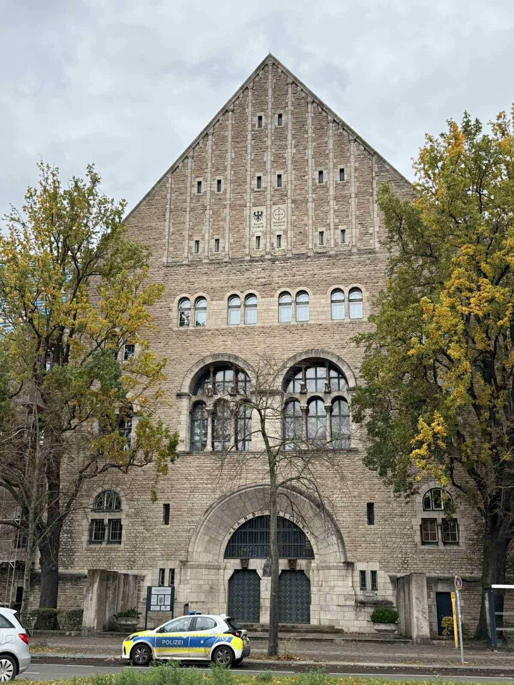 Toà án Đức: Lê Trung Khoa có thể bị phạt tù từ 6 tháng - 2 năm nếu tái phạm vu khống Vingroup hối lộ - Ảnh 1