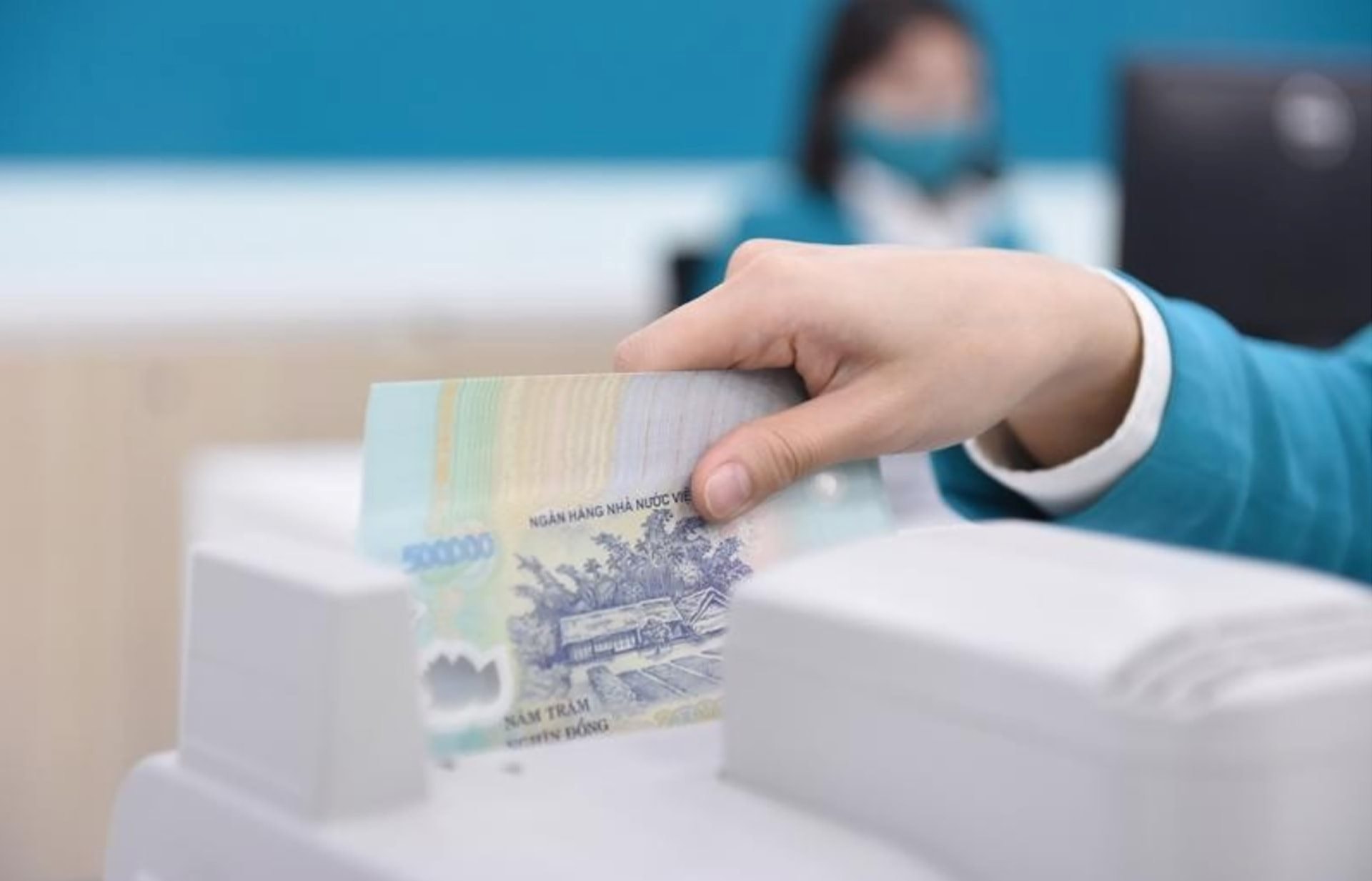 Tin vui: Chính thức tăng lương tối thiểu vùng từ năm sau - Ảnh 1