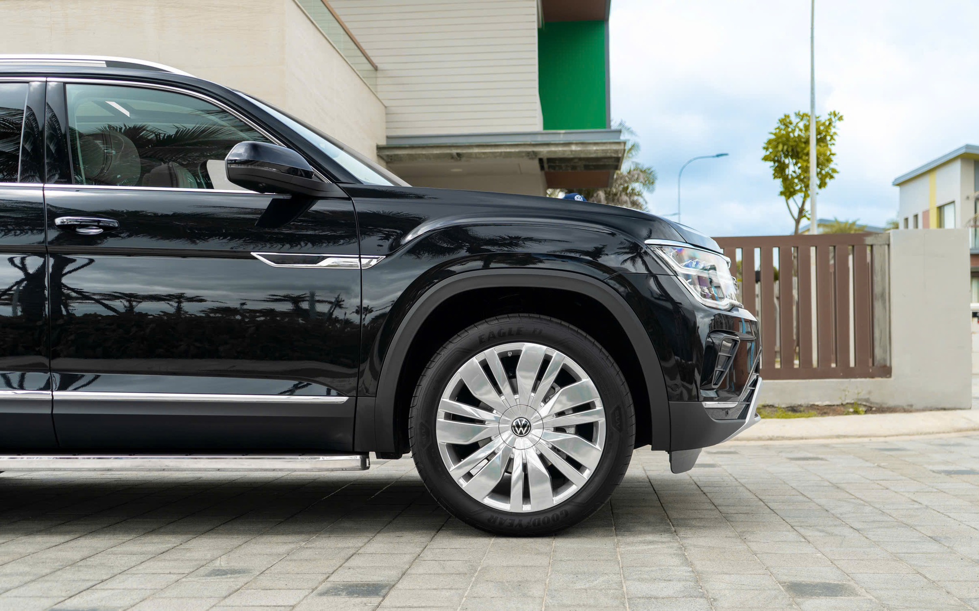 VW Teramont bản ‘Chủ tịch’ giá mới 2,488 tỷ đồng tại Việt Nam: Đắt gần bằng 2 chiếc Palisade cùng cỡ, lý do không đến từ trang bị - Ảnh 8