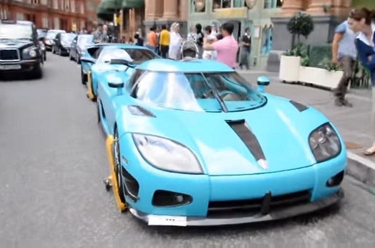 Khổ như gia đình hoàng gia này: Bỏ 60.000 tỷ mua bách hoá nổi tiếng bậc nhất thế giới vẫn bị khoá bánh, phạt 3 triệu đồng vì đỗ siêu xe ngay chân toà nhà - Ảnh 1