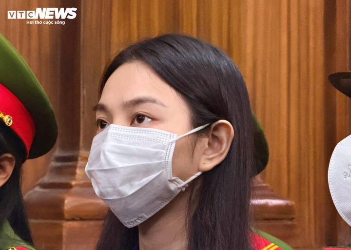 Tổng Giám đốc Công ty Sen Vàng vắng mặt trong phiên xét xử Hoa hậu Thùy Tiên - Ảnh 1