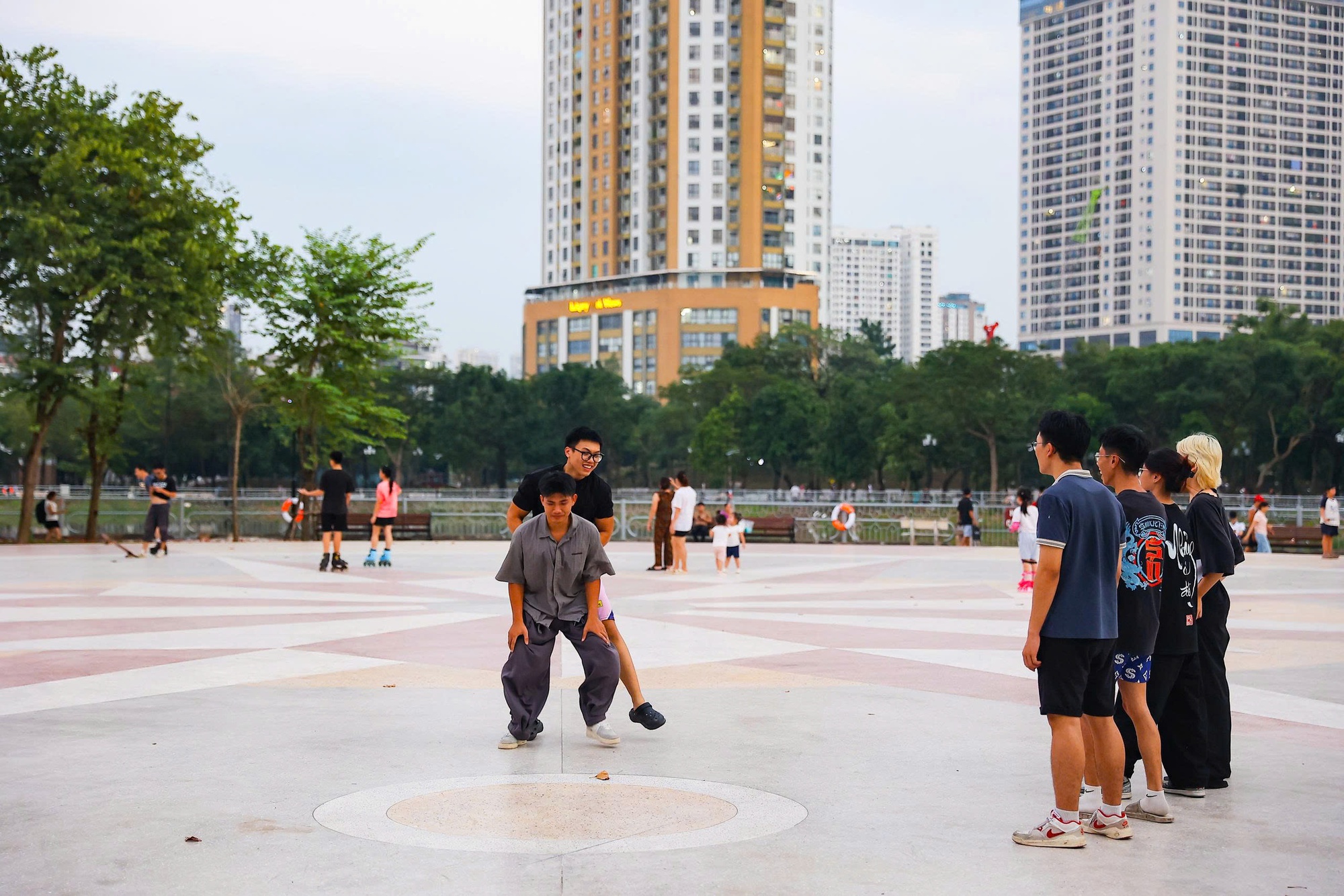 Hà Nội: Diện mạo mới công viên Cầu Giấy sau cải tạo - Ảnh 5