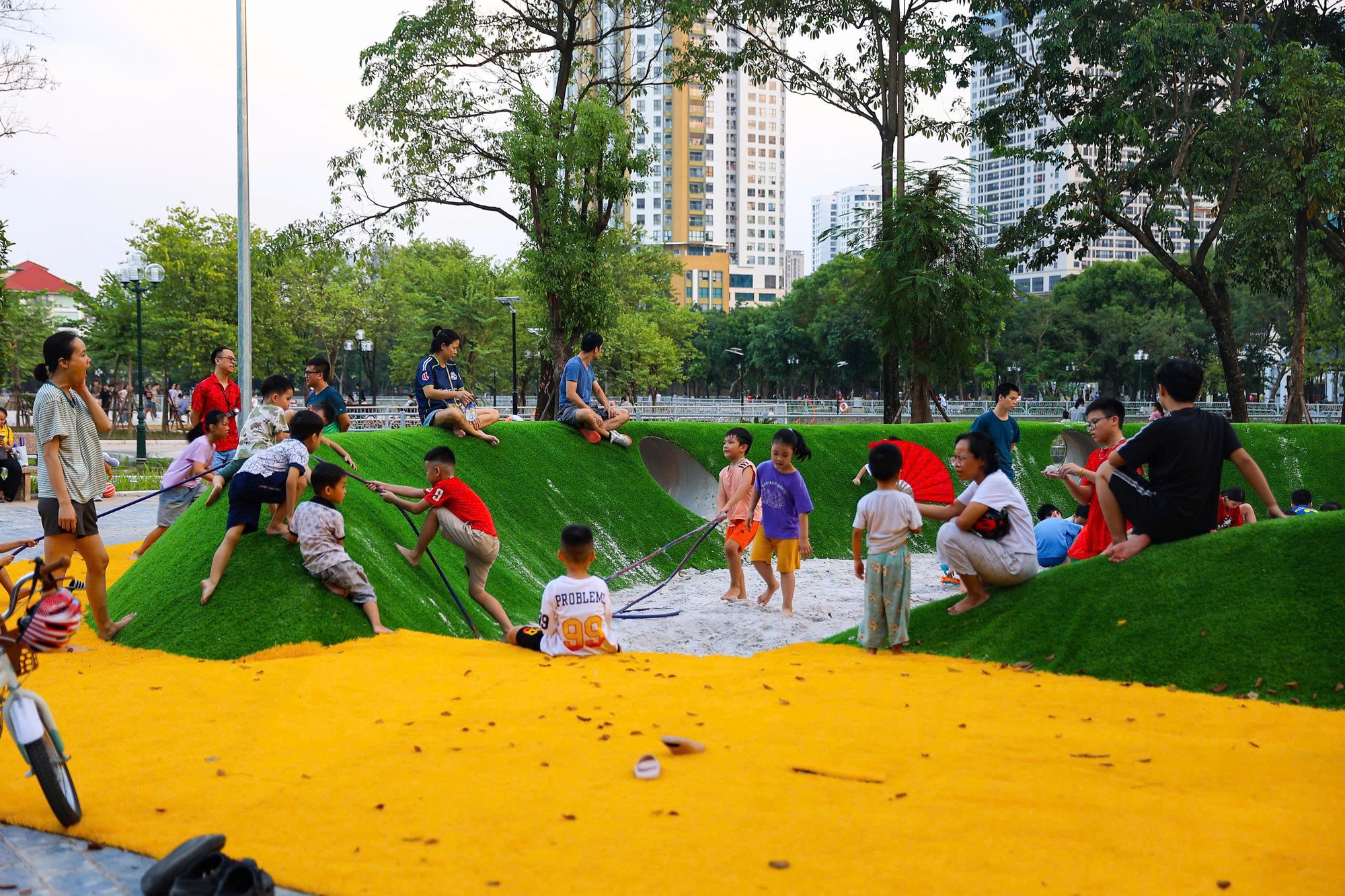 Hà Nội: Diện mạo mới công viên Cầu Giấy sau cải tạo - Ảnh 14