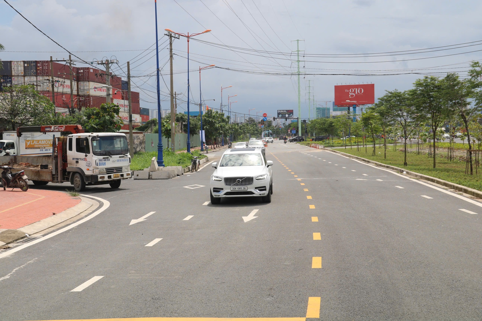 Vì sao đường song hành Võ Nguyên Giáp hoàn thiện đã gần 2 năm, nay mới chính thức thông xe? - Ảnh 2