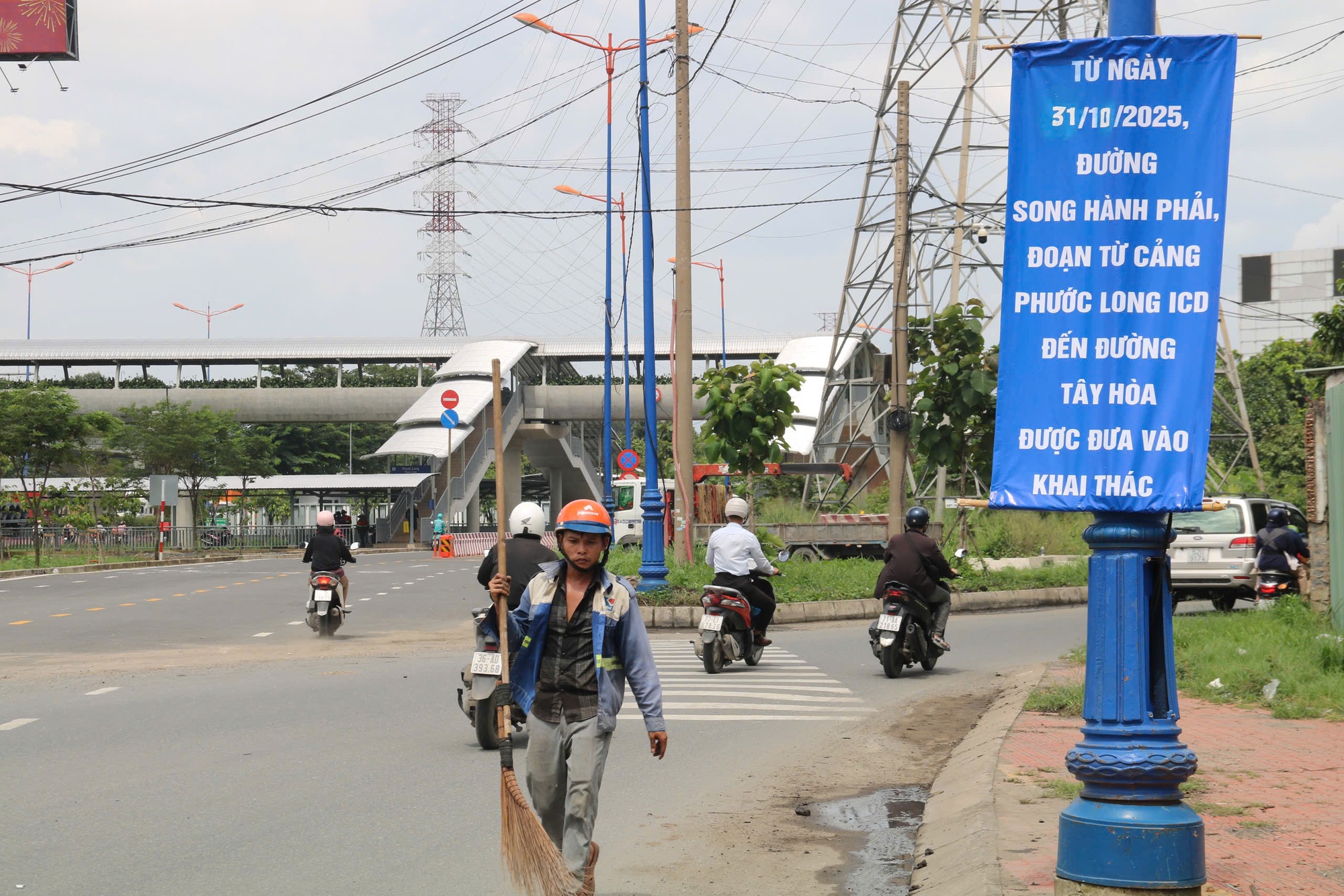 Vì sao đường song hành Võ Nguyên Giáp hoàn thiện đã gần 2 năm, nay mới chính thức thông xe? - Ảnh 5