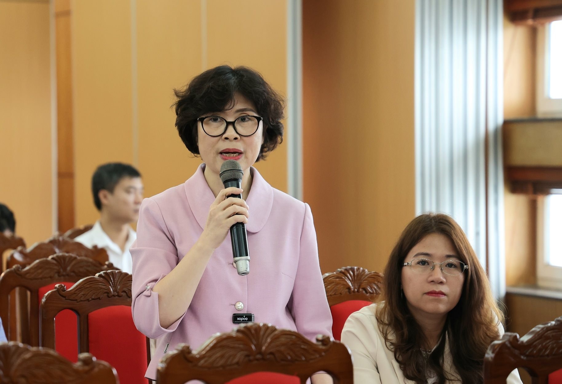 Bộ Y tế thông tin về đề xuất ưu tiên phụ nữ sinh đủ 2 con được mua nhà ở xã hội - Ảnh 1