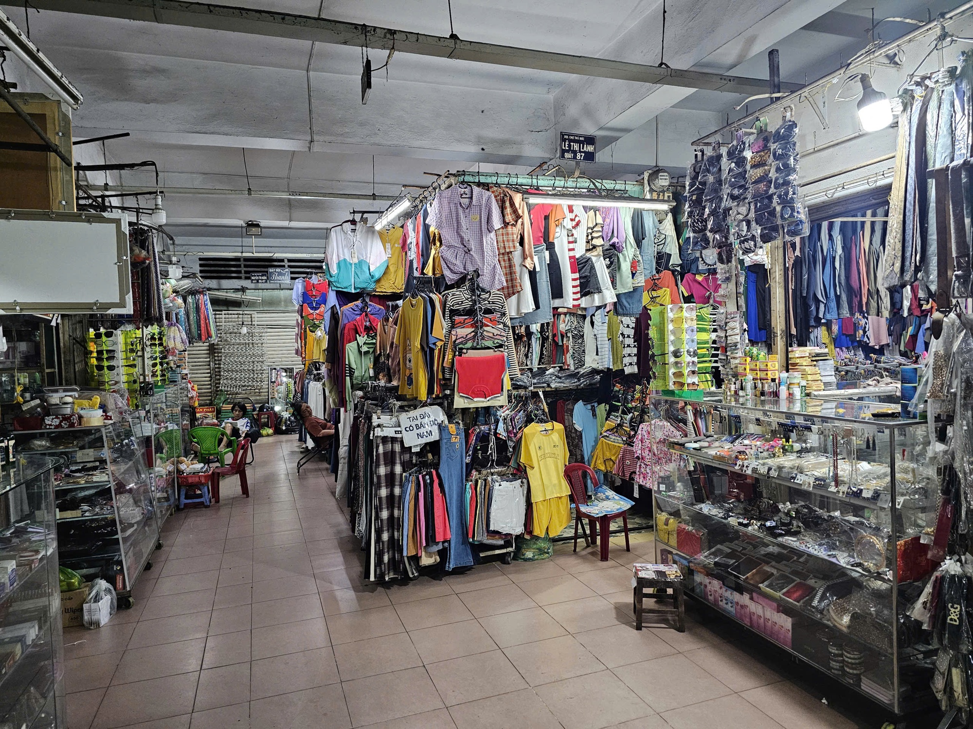 Một tiểu thương bán rau củ ở chợ Thủ Đức bị lừa 150 triệu đồng - Ảnh 1