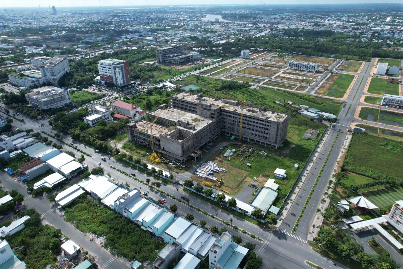 Tận thấy dự án nghìn tỷ thi công kiểu 'rùa bò' ở Cần Thơ - Ảnh 1