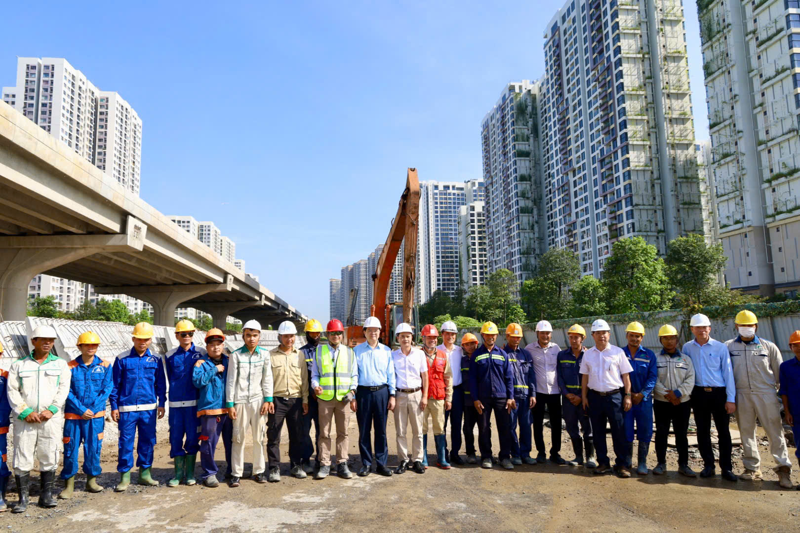 Những cây số Vành đai 3 đầu tiên sắp thông xe đạt tiến độ - Ảnh 15