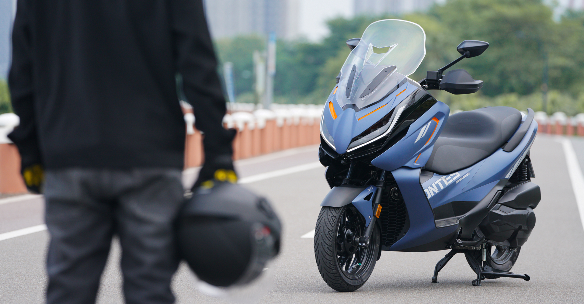 Xe ga chuyên phượt của Honda vừa về VN đã gặp khó: Đối thủ ra mắt 2 xe 'trang bị tận răng' giá rẻ hơn - Ảnh 1