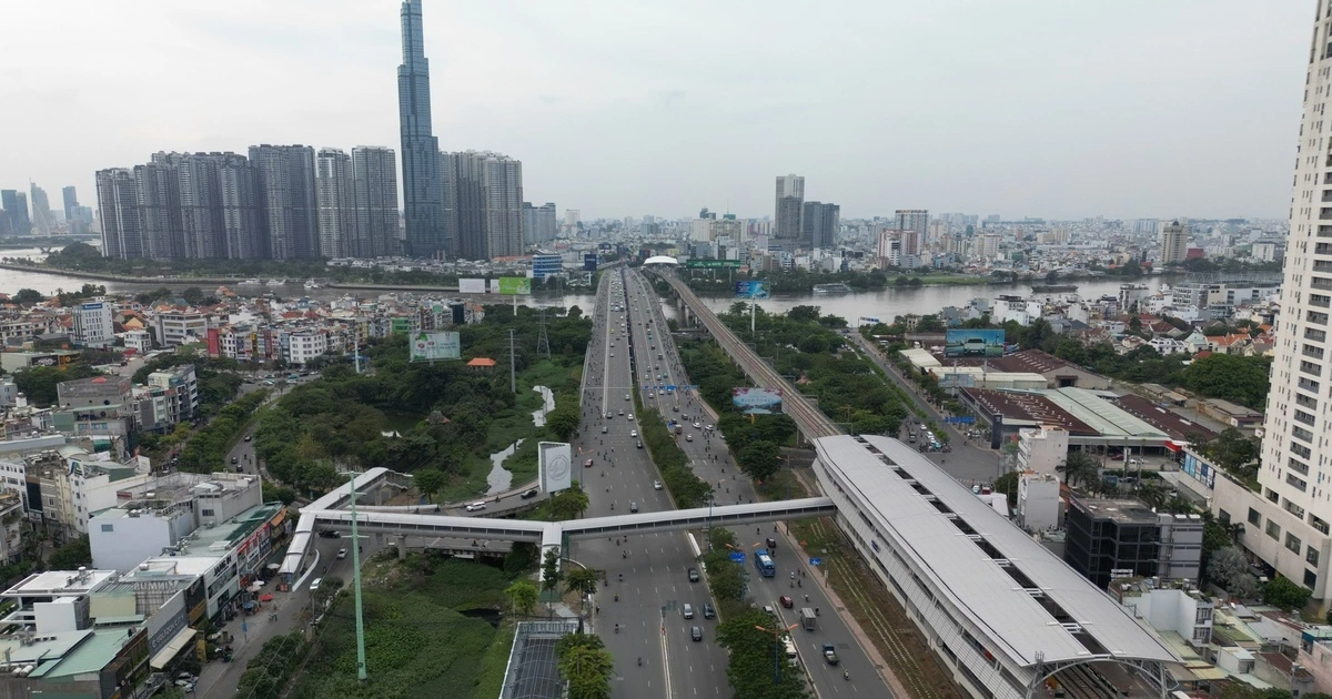 Lắp thang máy tại 7 cầu bộ hành tuyến metro số 1 TP.HCM