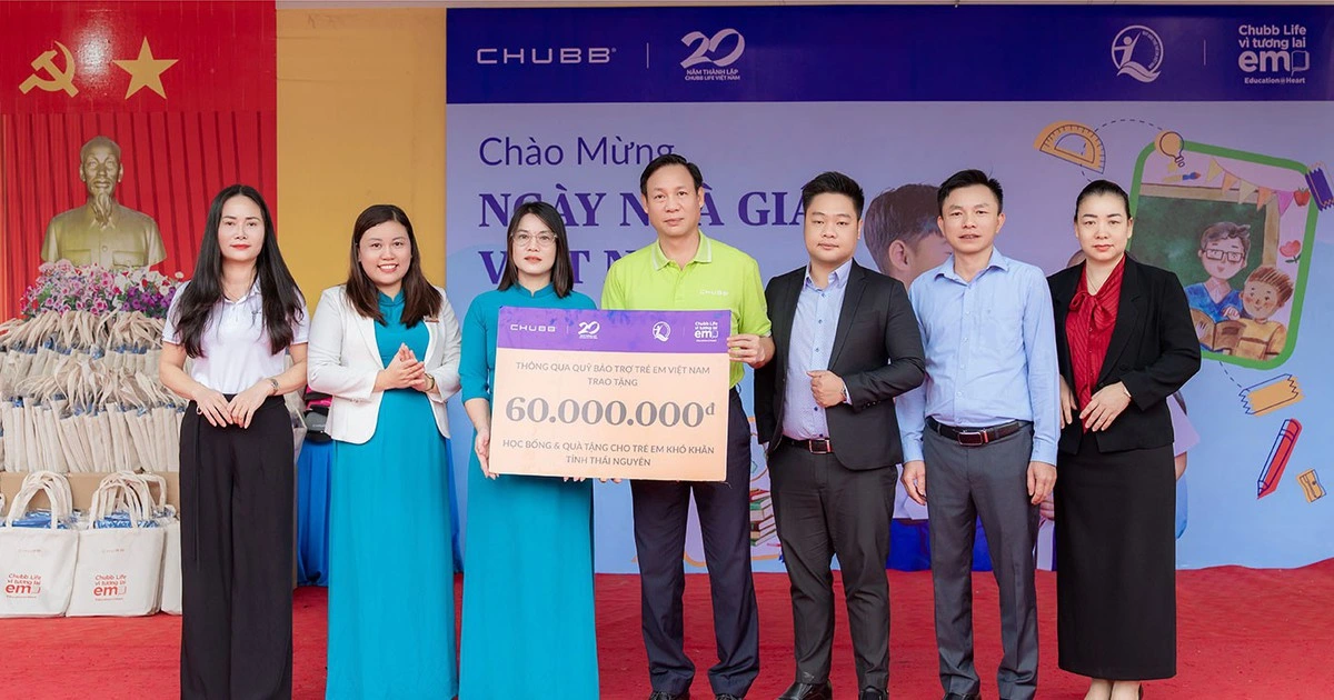 Chubb Life Việt Nam hỗ trợ học sinh Thái Nguyên sau mưa bão