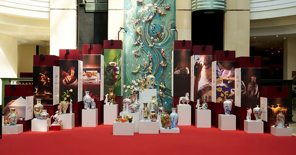 Trải nghiệm vẻ đẹp sứ Việt qua triển lãm ‘Chạm Sắc Tinh Hoa’ của Minh Long
