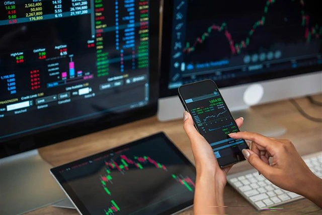 Nâng hạng thị trường chứng khoán Việt Nam: Tiềm năng, cơ hội từ đầu tư quỹ mở - Ảnh 1