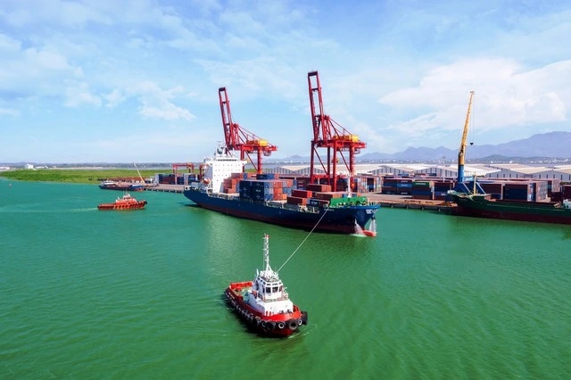 Thủ tướng Chính phủ: Phải đưa ngành logistics tăng trưởng ở mức hai con số - Ảnh 3