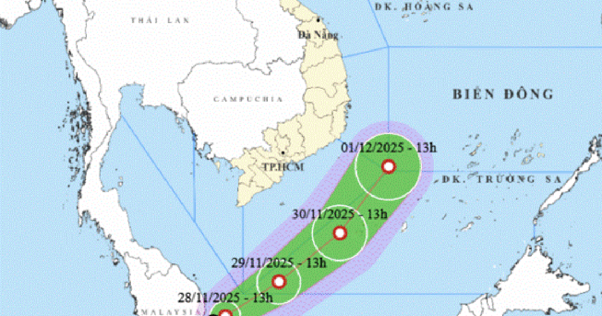 Áp thấp nhiệt đới mới tăng cấp hướng vào nam Biển Đông