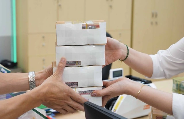 Lãi suất trái phiếu doanh nghiệp lên 12,5%/năm - Ảnh 1