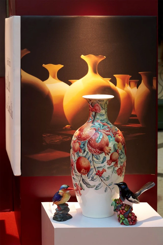 Trải nghiệm vẻ đẹp sứ Việt qua triển lãm ‘Chạm Sắc Tinh Hoa’ của Minh Long - Ảnh 3