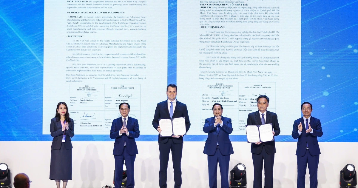 TP.HCM và WEF ra Tuyên bố thúc đẩy sản xuất thông minh cho tương lai Việt Nam