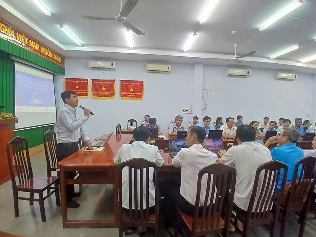 Vĩnh Long chú trọng công tác đào tạo nguồn nhân lực chất lượng cao - Ảnh 4