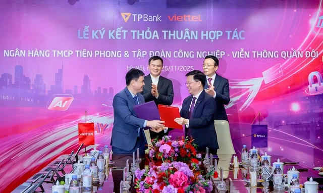 Hợp tác chiến lược thúc đẩy chuyển đổi số toàn diện giữa TPBank và Viettel - Ảnh 2