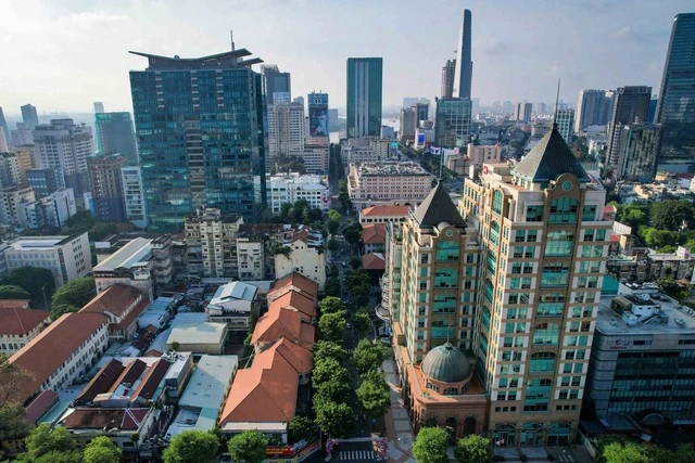 Trung tâm tài chính quốc tế sắp đi vào hoạt động - Ảnh 1