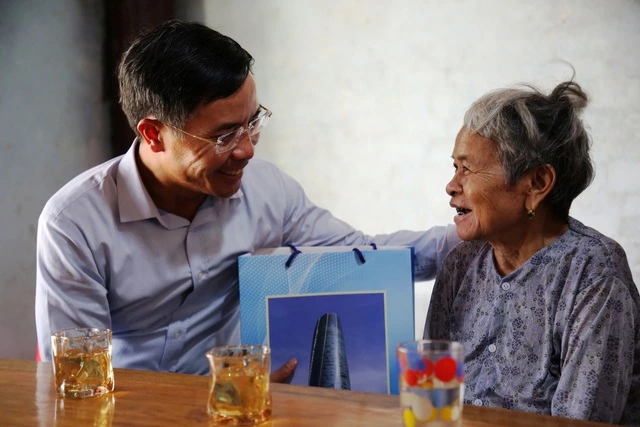 Đà Nẵng lấy con người làm trung tâm của phát triển - Ảnh 1