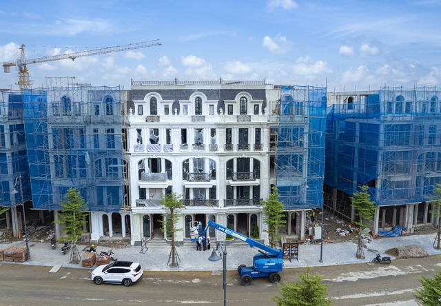 Dự án hàng hiệu phía tây Thủ đô của Sunshine Group chuẩn bị bàn giao - Ảnh 1