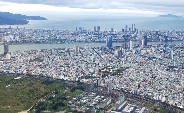 Đà Nẵng quyết liệt khơi thông nguồn lực đất đai, tạo động lực tăng trưởng mới - Ảnh 1