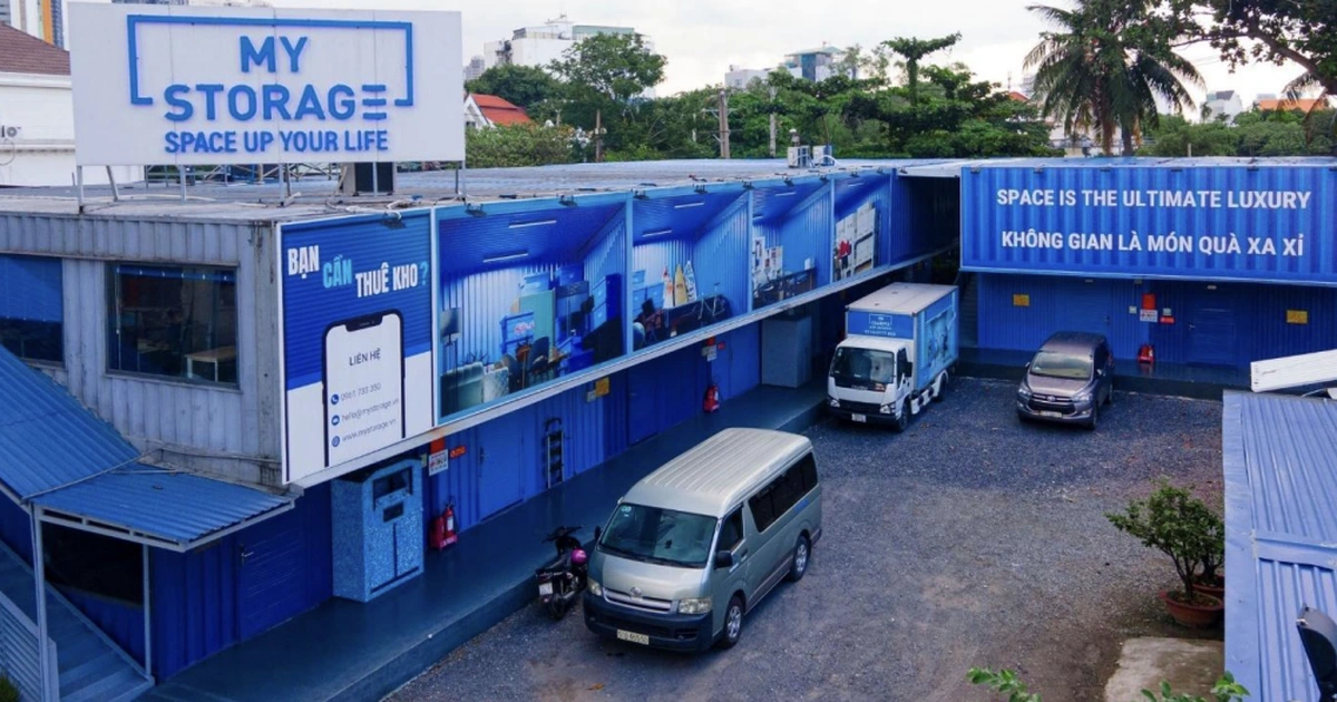 Người đàn ông Mỹ tái chế container cũ, làm nhà kho cho thuê ở Việt Nam