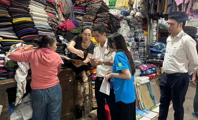 Đề xuất đánh thuế hộ kinh doanh trên phần doanh thu vượt ngưỡng miễn thuế - Ảnh 1