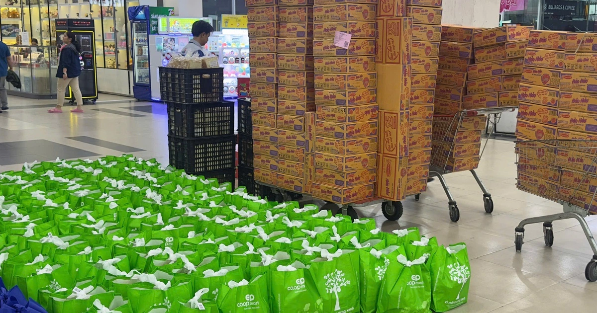 Saigon Co.op khẩn cấp hỗ trợ hàng chục tấn hàng thiết yếu,tiếp sức người dân vùng bão lũ