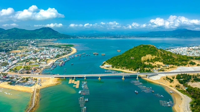 Hơn 8.500 tỉ đồng đầu tư 3 dự án quanh đầm Đề Gi - Ảnh 1