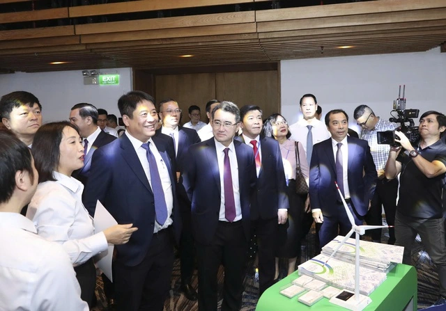 Có gì ở triển lãm công nghệ lớn nhất của ngành điện Việt Nam? - Ảnh 1